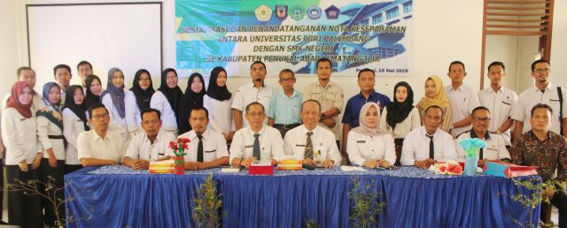 Lima SMK di PALI Teken MoU dengan Universitas PGRI