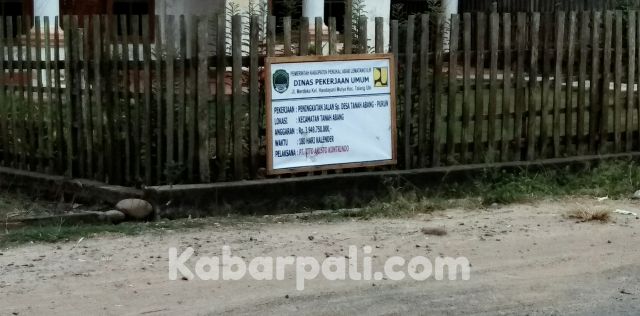 Warga Senang, Jalan Mulai diperbaiki