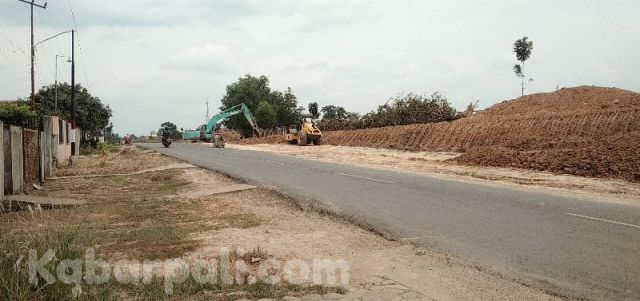 Target Selesai Tahun ini, Pemkab Genjot Pelebaran Jalan Simpang Lima – Talang Akar