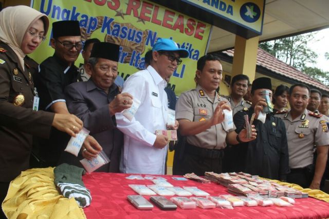 Polisi Amankan Sabu Senilai 2 Miliar di Air Itam, Bandarnya Berhasil Kabur