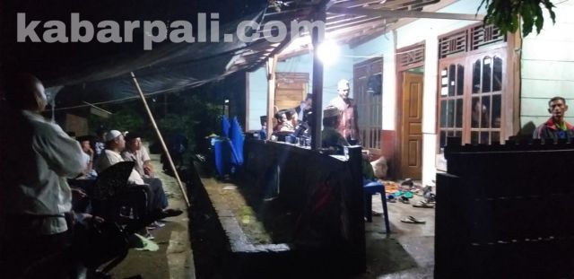 Tengah Momong Cucu di Kebun, Ngatemi Tewas Tersambar Petir