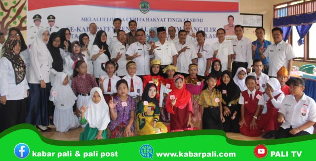 Antusias, Puluhan Siswa SD Berlomba Cerita